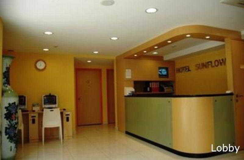Ibis Budget Singapore Ametrine Bagian luar foto